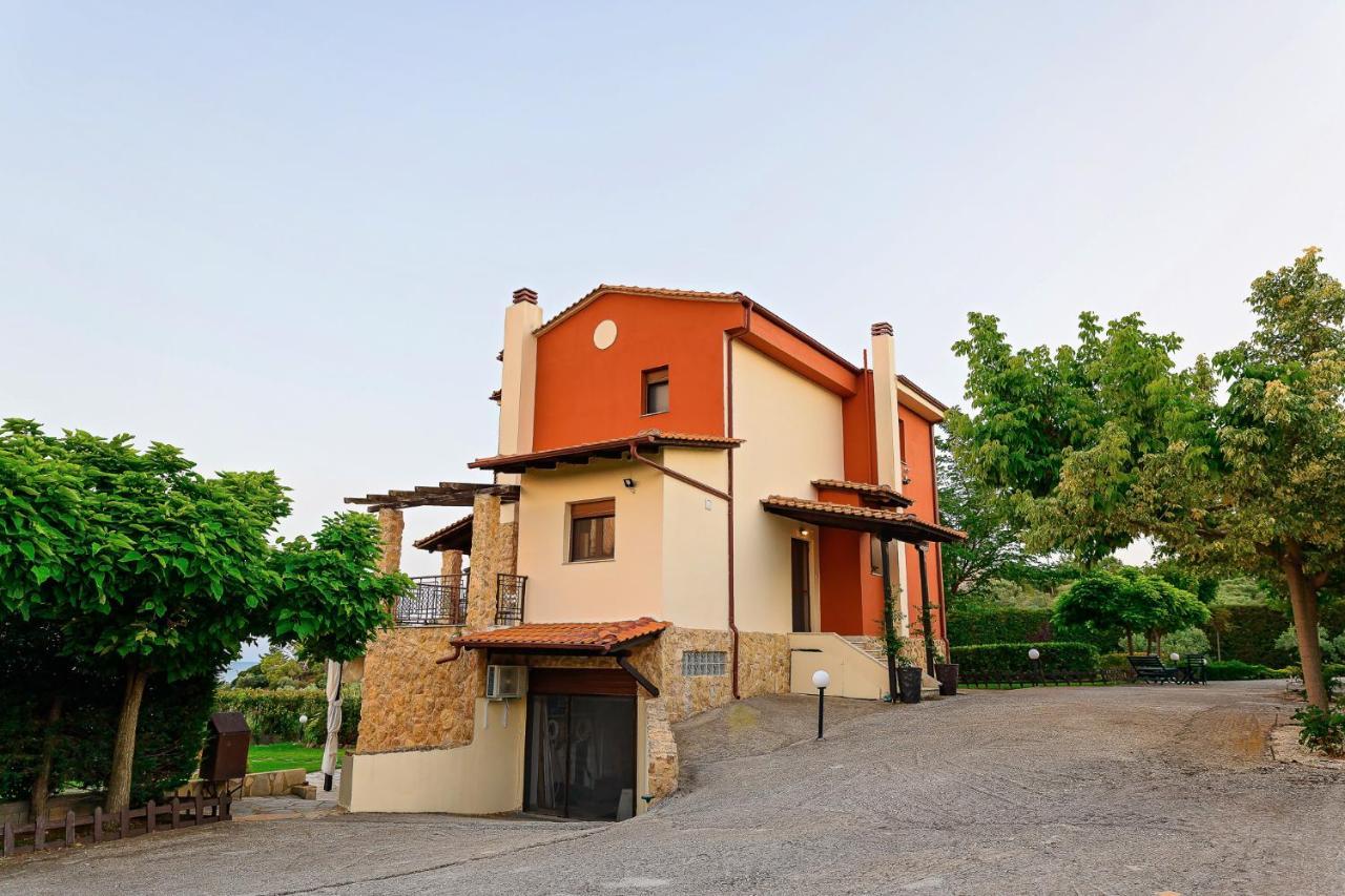 Villa Mariellie Néa Péramos Εξωτερικό φωτογραφία