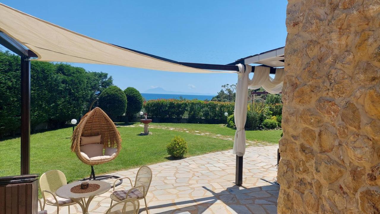 Villa Mariellie Néa Péramos Εξωτερικό φωτογραφία