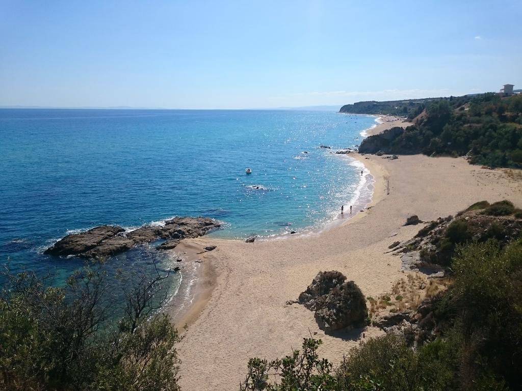 Villa Mariellie Néa Péramos Εξωτερικό φωτογραφία